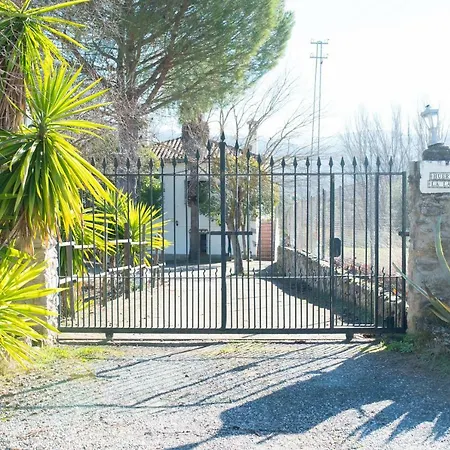 Huerta La Laja,casa Grande منزل ريفي *